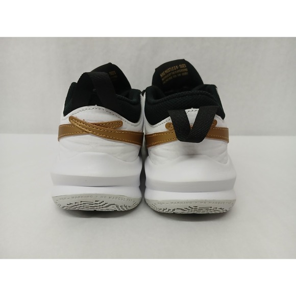 Nike‎ Kids Team Hustle D 10 Basketball Shoes CW6735-002 Black Gold Sz 5.5 - Picture 6 of 11